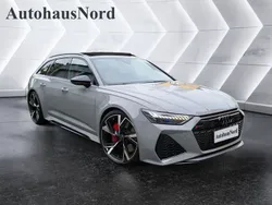 Grau Gebraucht 2024 Audi RS6 Exclusive Limousine | 109.900 €