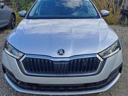 Silber Gebraucht 2021 Skoda Octavia Ambition Kombi | 13.999 € (Guter Preis)