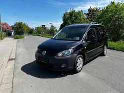 Schwarz Gebraucht 2011 VW Caddy Maxi Van / Kleinbus | 7.550 € (Etwas zu teuer)