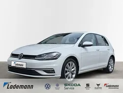 Weiß Gebraucht 2019 VW Golf VII Comfortline Limousine | 16.385 € (Fairer Preis)