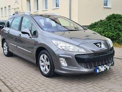Grau Gebraucht 2009 Peugeot 308 SW Kombi | 2.200 €