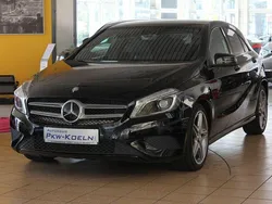 Kosmosschwarz metalliclack Gebraucht 2015 Mercedes A180 Urban Limousine | 8.399 € (Guter Preis)