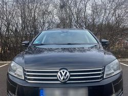 Schwarz Gebraucht 2011 VW Passat Kombi | 8.900 € (Fairer Preis)