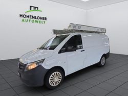 Weiß Gebraucht 2015 Mercedes Vito Van / Kleinbus | 22.980 €