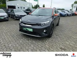Grau Gebraucht 2018 Kia Stonic Spirit SUV | 12.780 € (Fairer Preis)