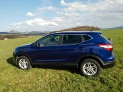 Blau Gebraucht 2015 Nissan Qashqai 360º SUV | 10.900 € (Guter Preis)