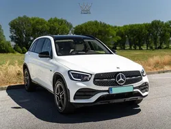 Weiß Gebraucht 2020 Mercedes GLC300e AMG line SUV | 35.999 € (Fairer Preis)