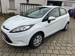 Weiß Gebraucht 2011 Ford Fiesta Trend Kleinwagen | 4.390 € (Etwas zu teuer)