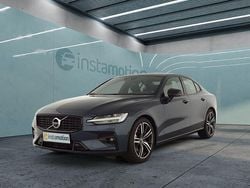 Blau Gebraucht 2023 Volvo S60 R-Design Limousine | 32.900 € (Guter Preis)