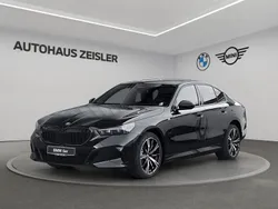 Schwarz Neu 2025 BMW 530e M Sport Limousine | 73.500 €