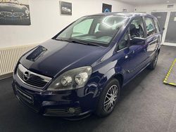 Blau Gebraucht 2008 Opel Zafira Edition Van / Kleinbus | 3.990 € (Etwas zu teuer)