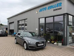 Grau Gebraucht 2016 Audi A3 Sportback Basis Limousine | 15.990 € (Fairer Preis)