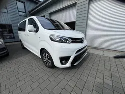 Weiß Gebraucht 2017 Toyota Proace Verso Comfort Kombi | 25.990 € (Superpreis)