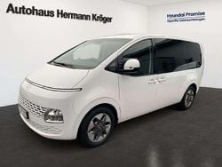 Creamy white Gebraucht 2024 Hyundai Staria Trend Van | 47.390 € (Guter Preis)