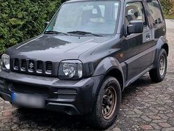 Grau Gebraucht 2010 Suzuki Jimny Ranger SUV | 10.400 € (Fairer Preis)