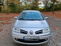 Silber Gebraucht 2008 Renault Mégane GrandTour Kombi | 2.400 € (Etwas zu teuer)