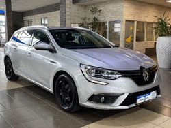 Silber Gebraucht 2020 Renault Mégane GrandTour Business Kombi | 8.900 € (Fairer Preis)