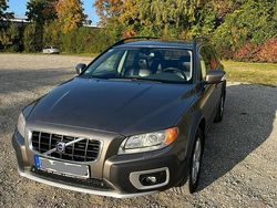 Braun Gebraucht 2007 Volvo XC70 Kombi | 11.000 € (Teuer)