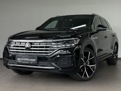 Schwarz deep black perleffekt Gebraucht 2021 VW Touareg R-line SUV | 50.890 € (Fairer Preis)