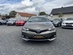 Grau Gebraucht 2018 Toyota Auris Touring Sports Team Kombi | 15.999 € (Guter Preis)