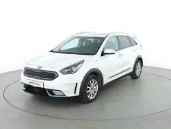 Weiß Gebraucht 2017 Kia Niro Spirit SUV | 16.290 € (Fairer Preis)