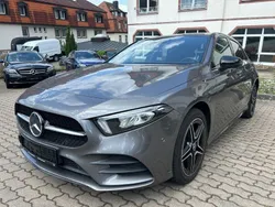 Grau Gebraucht 2020 Mercedes A250 AMG line Limousine | 24.495 € (Fairer Preis)