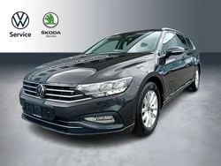 Grau Gebraucht 2023 VW Passat Business Kombi | 26.370 € (Guter Preis)