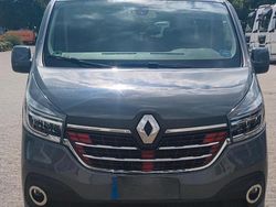 Grau Gebraucht 2020 Renault Traffic Life Van / Kleinbus | 23.000 €