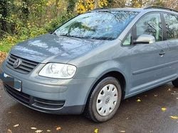 Grau Gebraucht 2005 VW Touran Conceptline Van / Kleinbus | 2.950 € (Fairer Preis)