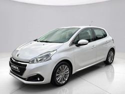 Blanc perle Gebraucht 2016 Peugeot 208 Allure Kleinwagen | 11.890 € (Etwas zu teuer)