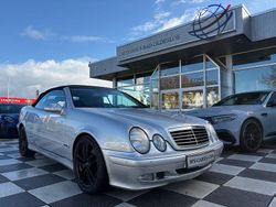 Silber Gebraucht 2002 Mercedes CLK230 Avantgarde Cabrio | 11.888 € (Teuer)