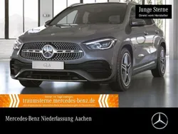 Grau Gebraucht 2022 Mercedes GLA200 AMG SUV | 33.890 € (Guter Preis)