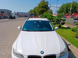 Weiß Gebraucht 2012 BMW 318 Kombi | 5.300 € (Fairer Preis)