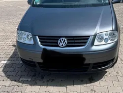 Grau Gebraucht 2006 VW Touran Van / Kleinbus | 1.825 € (Guter Preis)