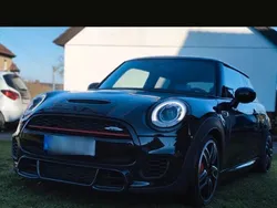 Grün Gebraucht 2017 Mini John Cooper Works Kleinwagen | 22.900 €
