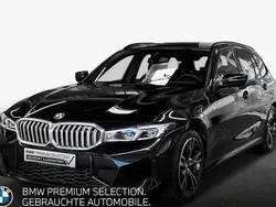 Saphirschwarz Gebraucht 2023 BMW 318 M Sport Kombi | 32.990 € (Guter Preis)