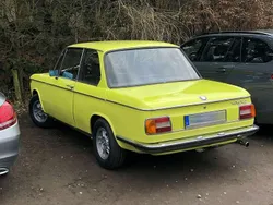 Gelb Gebraucht 1974 BMW 2002 Limousine | 11.500 €