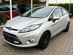 Silber Gebraucht 2012 Ford Fiesta Champions Edition Kleinwagen | 3.400 € (Fairer Preis)