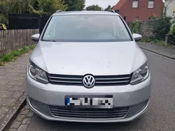 Silber Gebraucht 2011 VW Touran Trendline Van / Kleinbus | 6.000 € (Fairer Preis)