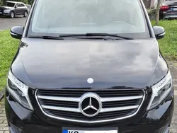 Schwarz Gebraucht 2016 Mercedes V220 Edition Van / Kleinbus | 29.999 € (Guter Preis)