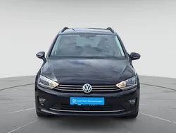 Deep black perleffekt Gebraucht 2017 VW Golf VII Sound Limousine | 12.380 € (Fairer Preis)