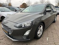 Grau Gebraucht 2018 Ford Focus Cool & Connect Kombi | 7.490 € (Fairer Preis)