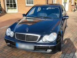 Blau Gebraucht 2003 Mercedes C240 Avantgarde Limousine | 2.800 € (Teuer)