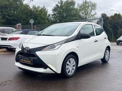 Weiß Gebraucht 2018 Toyota Aygo Kleinwagen | 6.990 € (Guter Preis)