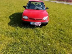 Rot Gebraucht 2000 Nissan Micra Kleinwagen | 1.500 €