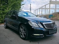 Schwarz Gebraucht 2011 Mercedes E350 Kombi | 9.800 € (Superpreis)