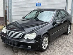 Schwarz Gebraucht 2004 Mercedes C200 Limousine | 1.490 € (Fairer Preis)