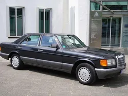 Schwarz Gebraucht 1990 Mercedes S300 Limousine | 18.500 €