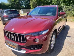 Rot Gebraucht 2017 Maserati Levante SUV | 37.000 € (Guter Preis)