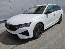 Moonwhite metallic Neu 2025 Skoda Octavia RS Kombi | 41.579 € (Guter Preis)